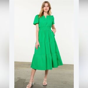 THML Vibrant Green Tiered Midi Dress in Size Small